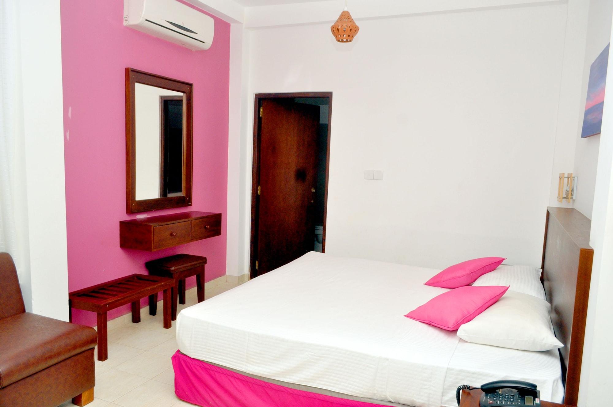 Lavendish Beach Resort Unawatuna Exterior photo