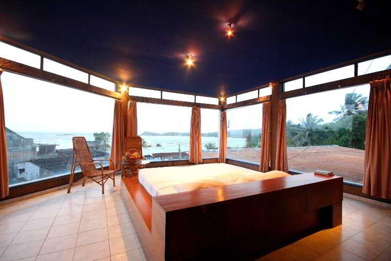 Lavendish Beach Resort Unawatuna Exterior photo